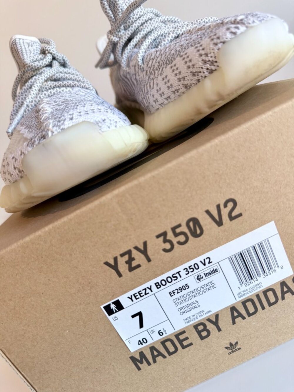 ADIDAS YEEZY BOOST 350 V2 “STATIC” EF2905 - US 7 - Picture 6 of 6